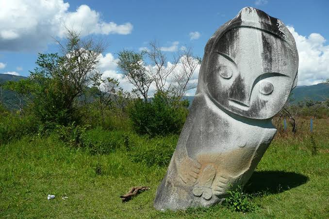 Lore Lindu Megaliths and Birds