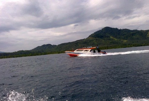 Bunaken Speedboat Transfer to Manado Airport